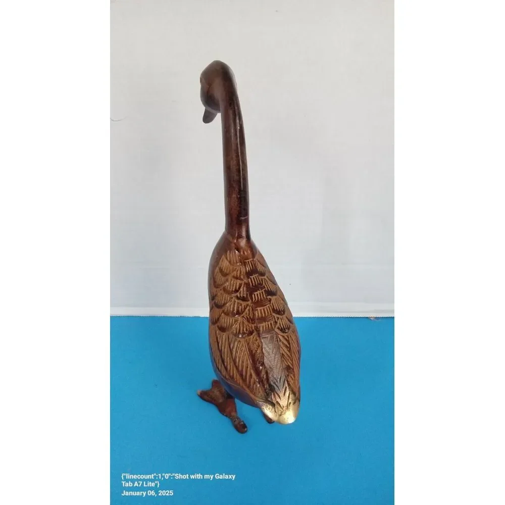 Handcrafted Wooden Duck Figurine Rustic‎ Decor Vintage Style Decorative Statue